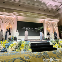 Benang Jarum Pertamakalinya Rilis Abaya, Hadir dengan Motif Monogram