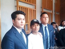 Betrand Peto Datangi Polda Metro Jaya Terkait Dugaan Kekerasan Seksual