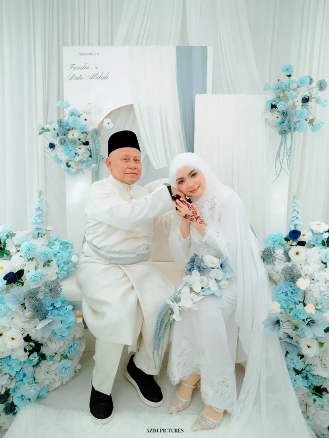 Mereka mungkin sedang berbulan madu saat ini, itulah sebabnya dia tidak menjawab panggilan telepon. Yang pasti, mereka memang sudah menikah, dan kami mendoakan yang terbaik bagi keduanya, kata Yunus dikutip oleh media lokal Sinar Daily. Foto: Instagram @azimpictures