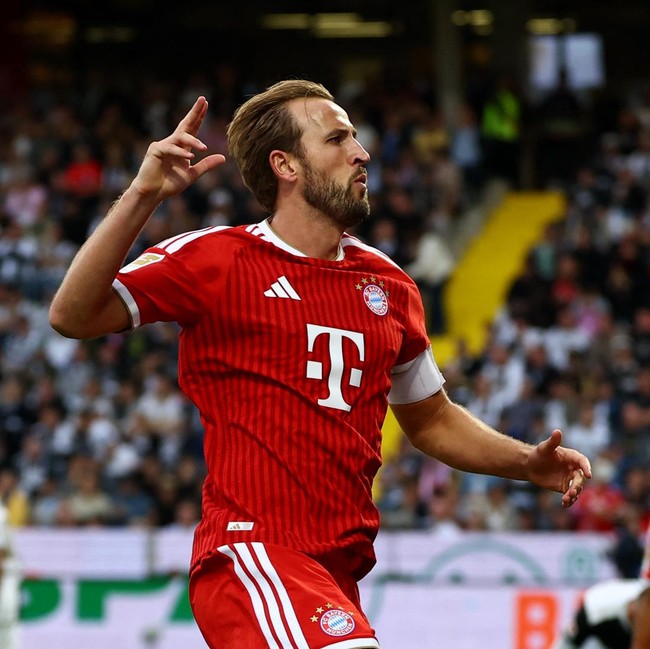 Harry Kane Bikin Rekor di Bundesliga!