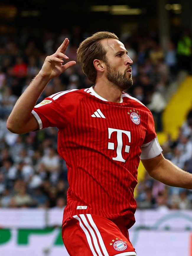 Harry Kane Bikin Rekor di Bundesliga!