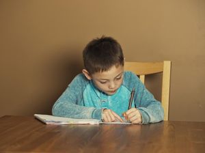 Anak Miskin Alami Kesenjangan Akademik, Pakar Oxford Ungkap Solusinya