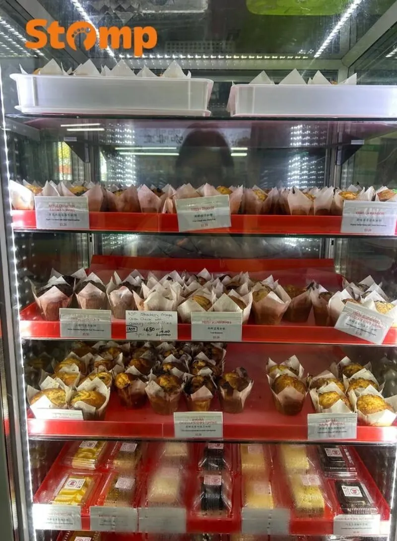 Sempat Diejek, Muffin Dingin Buatan Pasangan Lansia Ini Kini Laris Manis!