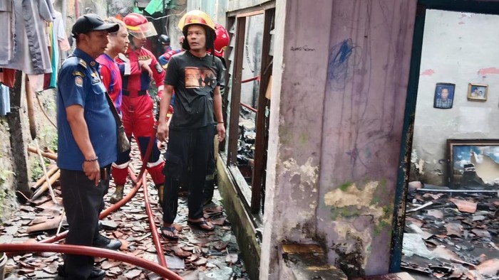 Kebakaran landa pemukiman padat di Bogor