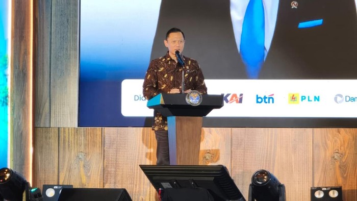 Menteri Koordinator Bidang Infrastruktur dan Pembangunan Kewilayahan Agus Harimurti Yudhoyono (AHY)