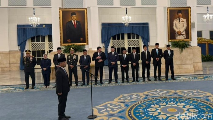 Pelantikan Suahasil Nazara di Istana Negara, Senin (14/9/2026). (Eva/detikcom)