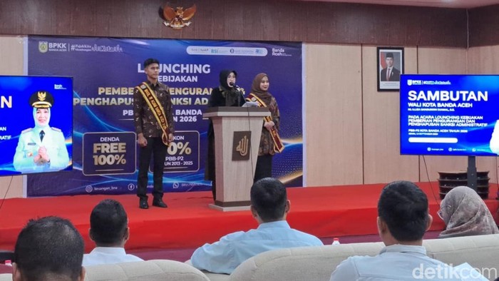 Peluncuran program diskon pokok PBB-P2 di Banda Aceh ( Agus Setyadi).