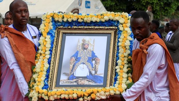 Pemakaman mendiang Raja Oyo di Uganda