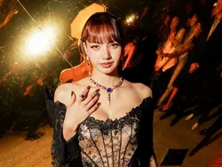 Potret Lisa BLACKPINK Dituduh Oplas, Tampil Elegan di Acara BVLGARI