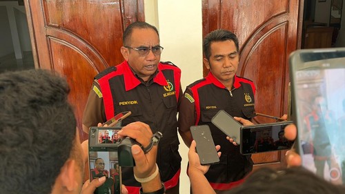 Satgas Kejari Belu, saat melakukan penggeledahan di Sekretariat DPRD Kabupaten Belu.