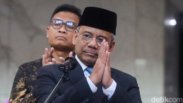 Pesan Suahasil Nazara Usai Jadi Menkeu: Lanjutkan Tugas dan Jaga Kepercayaan Menteri Keuangan Suahasil Nazara saat memberikan keterangan kepada media di Gedung Kementerian Keuangan, Jakarta, Senin (14/9/2026).