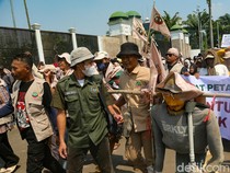 Petani Turun ke Jalan, Kawal RUU Reforma Agraria di Depan DPR