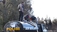 Di wilayah Kabupaten Malang, satu titik api masih terlihat di Blok Painem, kawasan hutan Pos Jemplang. Lokasinya berada di lereng atau bukit yang curam sehingga sulit dijangkau petugas melalui jalur darat.