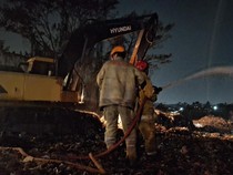 Kebakaran TPA Galuga Bogor: Api Masih Melahap 2,4 Hektare Tumpukan Sampah
