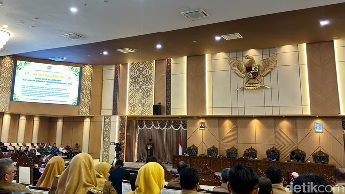Rapat sidang paripurna DPRD Kota Balikpapan ke-14 Masa Sidang I Tahun 2026/2027.