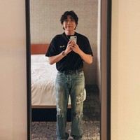 Melalui akun Instagram pribadinya @earlyboysd, Shindong Super Junior membagikan sederet fotonya saat menghadiri BlizzCon, festival game tahunan yang diadakan di Amerika Serikat. Acara tersebut turut dihadiri kelima personel girl group LE SSERAFIM, yang tampil sebagai headliner. Foto: dok. Instagram @earlyboysd