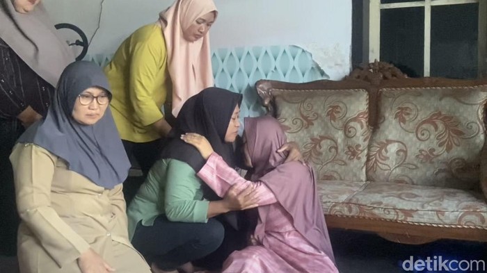 Suasana rumah Enik Tri Widayati, Istri Ponco Budi Raharjo yang diduga jadi korban KM Virgo Transport 8