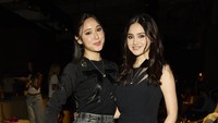 Adu Gaya Syifa Hadju-Yasmin Napper Eksis di Fashion Show Coach, New York