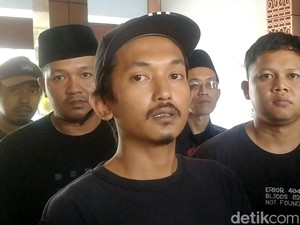 Peserta Jelaskan soal Sembelih Kambing di Karnaval Viral Satanik Pekalongan