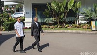 Berjas Lengkap, Suahasil Nazara Merapat ke Istana