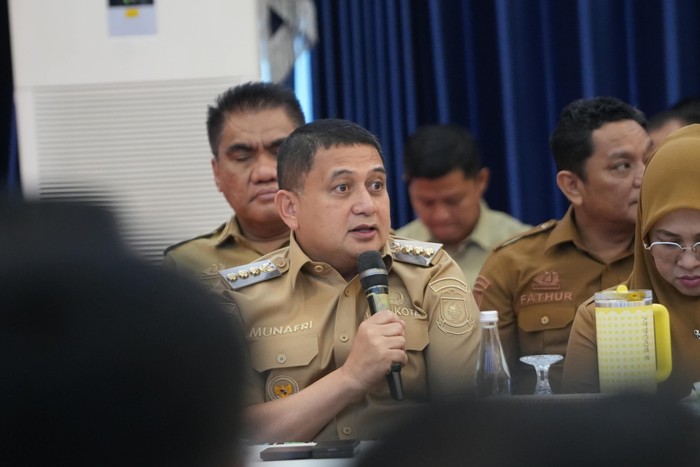 Walkot Makassar Minta Driver Ojol Dikecualikan dari Aturan Ganjil-Genap BBM