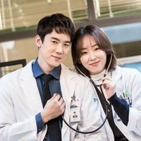 Yoo Yeon Seok & Seo Hyun Jin Reuni Setelah 10 Tahun, Bintangi Drakor Baru