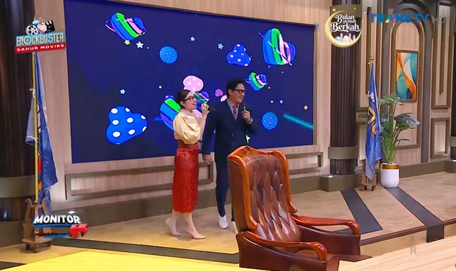 Amanda diketahui memiliki darah campuran dari kedua orang tuanya. Sang ayah berasal dari Inggris, sedangkan ibunya yang bernama Rima berasal dari Yogyakarta. Hingga saat ini dirinya pun masih berstatus Warga Negara Inggris. Foto: YouTube/TRANS TV Official