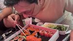 Andre Taulany Ajak Anak-anak Kulineran, Cicip Ramen Jepang hingga BBQ