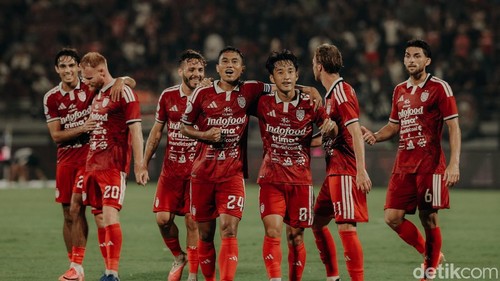 Johnny Jansen ingatkan Serdadu Tridatu jangan terlena dengan dua kemenangan beruntun. /Dok. Bali United