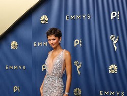 Foto: Best Dressed Emmy Awards 2026, Ada Aktris Berdarah Indonesia