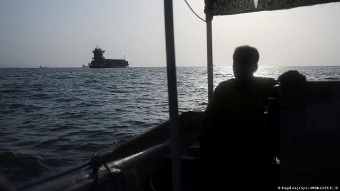 Bisakah Jalur Darat Mengimbangi Dampak Blokade Laut terhadap Iran?