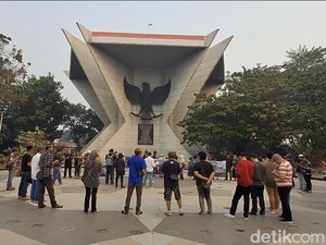 Jurnalis Sumsel Gelar Doa Bersama untuk 5 Jurnalis yang Hilang Saat Liput GAK
