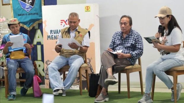 HUT ke-68, Alumni Smandel Luncurkan Buku EXPA Ruang Belajar Menjadi Manusia