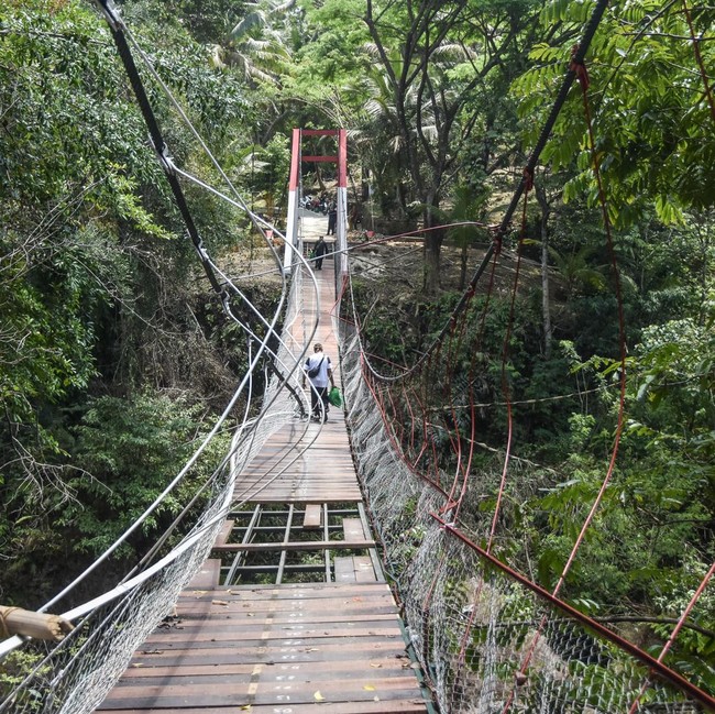 Jembatan Pongpet Dibangun Kembali Setelah Nyaris Ambruk