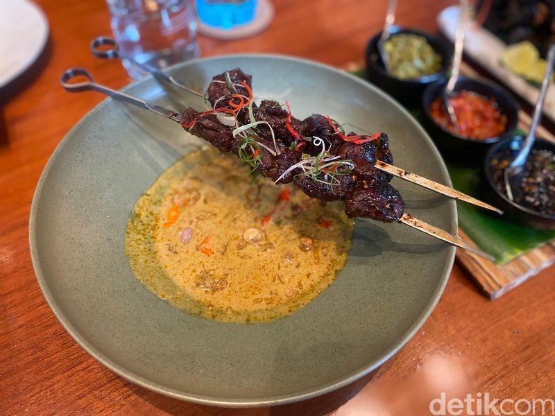 Menu Nusantara di JimBARan Lounge di AYANA Midplaza