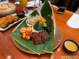 Di Pusat Jakarta Ada Lounge Hotel dengan Taman Asri dan Menu Nusantara