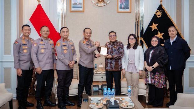 Kapolda Metro Jaya Irjen Asep Edi Suheri menerima audiensi dari pimpinan DPRD DKI Jakarta, Selasa (15/9/2026).