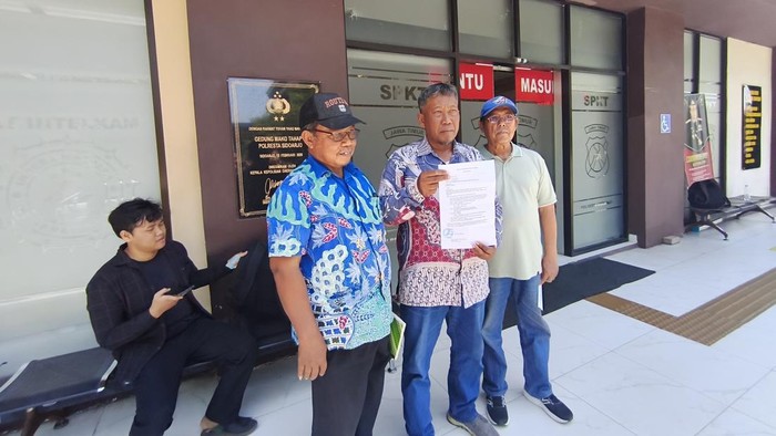 Warga Desa Damarsi, Kecamatan Buduran, Sidoarjo mendesak Kejari setempat mendesak penanganan dugaan korupsi tata kelola Tanah Kas Desa (TKD)