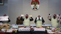 Duit Rp 106 M Sitaan Terbesar OTT KPK Disimpan di 9 Koper Merah-Kardus Bakpia