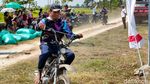 Serunya Balap Ojek Gabah di Lamongan