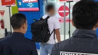 Detik-detik WN China Ditangkap di Bandara, Tombak-Santap Penyu di Raja Ampat