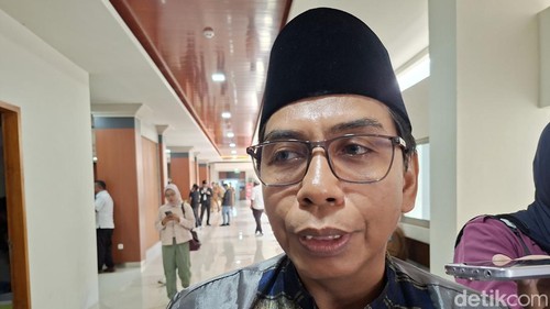 Juru Bicara Fraksi PKS DPRD NTB, Sambirang Ahmadi. (Foto: Ahmad Viqi/detikBali).