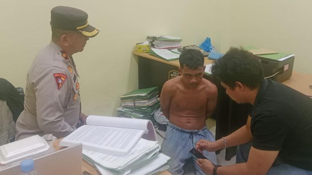 Polisi mengungkap ulah barbar penjual mi ayam di Babelan, Bekasi yang menganiaya wanita open booking online (BO), K (18) hingga tewas di kiosnya. (dok Ist)