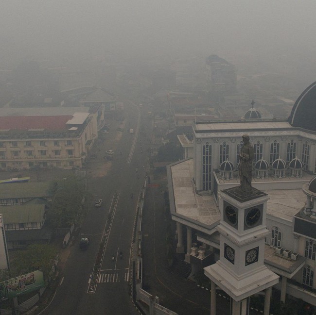Pontianak Masih Diselimuti Kabut Asap Pekat Karhutla