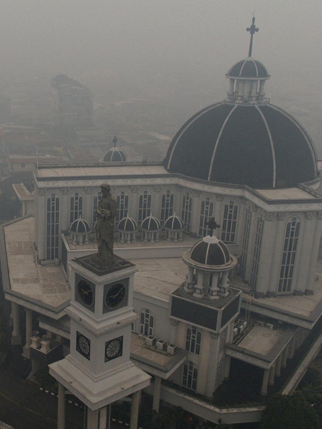 Pontianak Masih Diselimuti Kabut Asap Pekat Karhutla