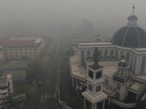 Pontianak Masih Diselimuti Kabut Asap Pekat Karhutla