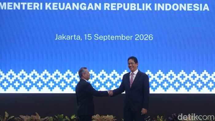 Purbaya Serahkan Jabatan Menkeu kepada Suahasil Nazara Mantan Menteri Keuangan Purbaya menyerahkan kedudukan kepada Suahasil Nazara di gedung Kementerian Keuangan, Jakarta, Selasa (15/9/2026).