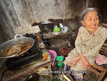Salut! Nenek 73 Tahun Ini Sudah 30 Tahun Jualan Puyuh Goreng Rp7 Ribuan