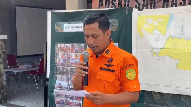 Sebanyak 20 kapal dikerahkan operasi pencarian lima jurnalis dan tiga kru kapal yang hilang di Selat Sunda saat meliput Gunung Anak Krakatau. (dok Istimewa)
