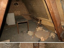Foto: Temuan Aneh di Rumah Lama Ini Bikin Merinding, Auto Pengin Pindah!